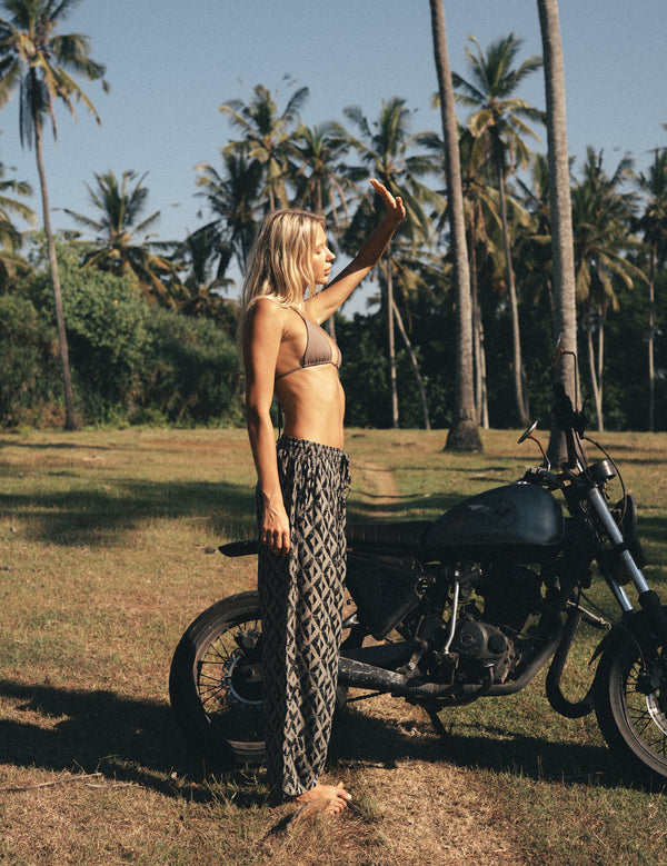 -  MAWARA PANTS -